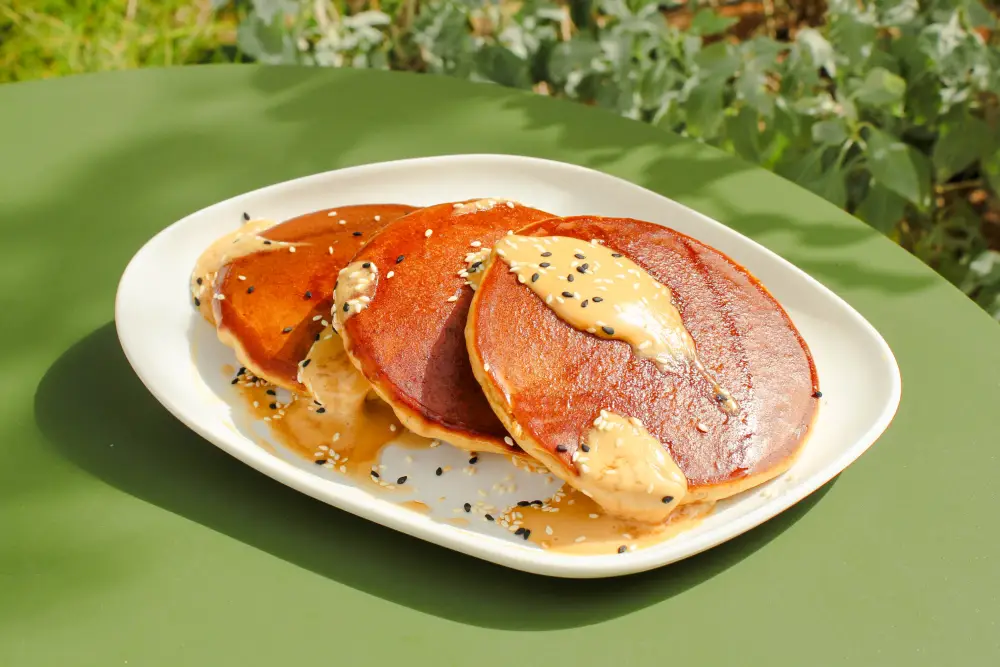 Chebab Pancakes with Date Cream